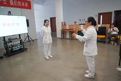 宁波海曙顾连康复医院庆祝5.12国际护士节